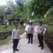 Polsek Boyolangu Lakukan Pengamanan Persembahyangan Hari Raya Galungan dan Kuningan di Pura Penataran Luhur Candi Dadi